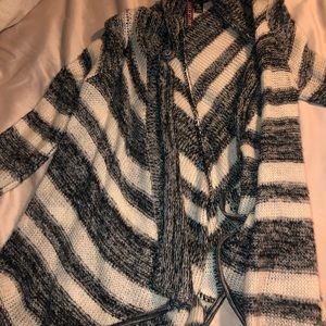 Loose fitting cardigan